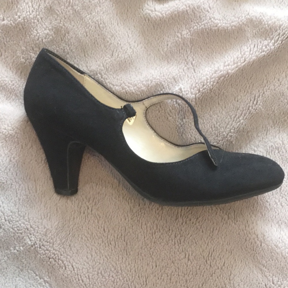 Naturalizer Mary Jane Black Pumps